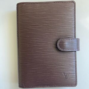 Louis Vuitton Epi Agenda/ Passport holder